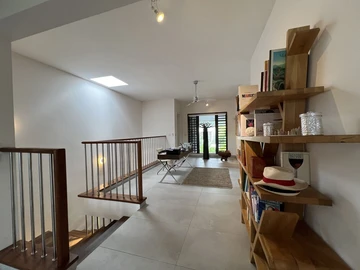 5 Bedroom Villa