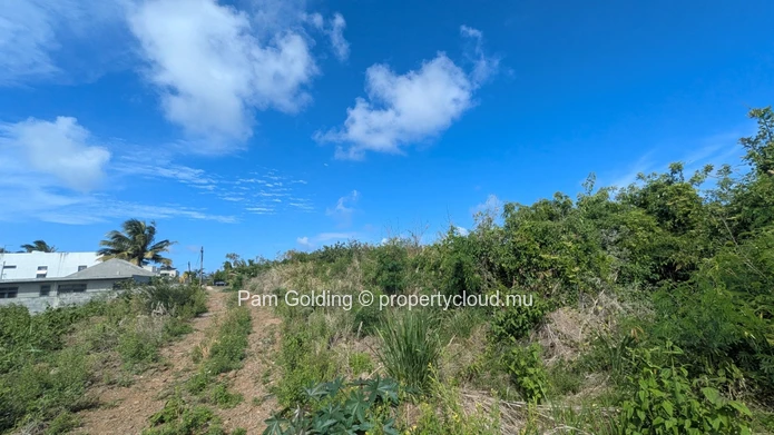 Grand Gaube – Terrain à vendre – Pam Golding Mauritius