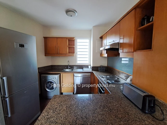 Charmant Duplex de 2 Chambres à Louer à Proximité de Port Louis