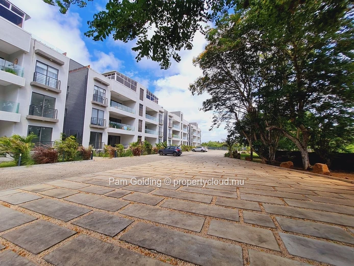 Modern 3-Bedroom Apartment with Private Garden – Walk to Beach & Lux Grand Baie