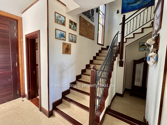 Live in Villa Valriche - surrounded by nature.