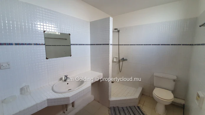 Villa for sale