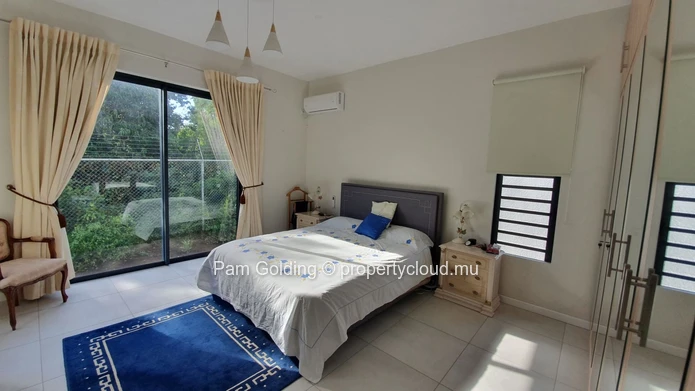 Fully secured house for sale in Flic en Flac. (Sole Mandate)