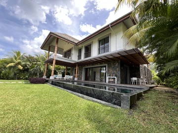5 Bedroom Villa