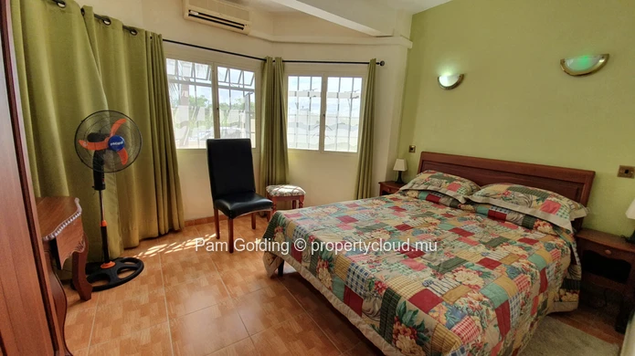 7-bedroom house with spacious rooms