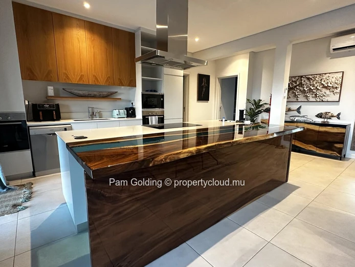 À vendre – Penthouse de luxe 4 chambres à Grand Baie, La Pointe Luxury Apartments