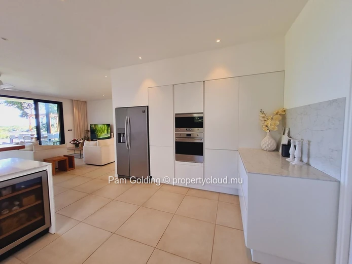 Villa Contemporraine a vendre a Akasha PDS