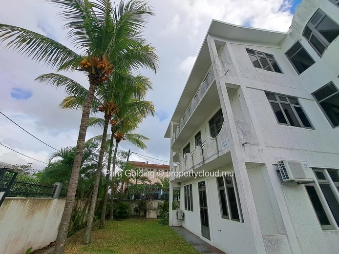 Trou aux Biches - Appartement à vendre - Pam Golding Mauritius