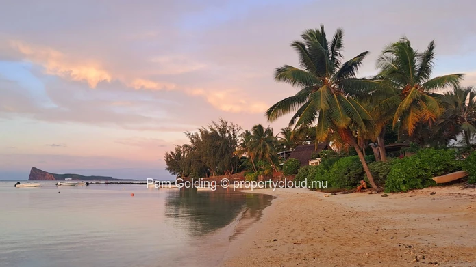 Coastal Living – 3 Bedroom Apartment to Rent in Pereybere