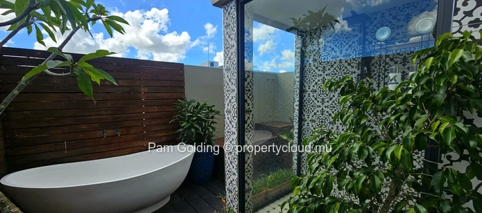 Superbe appartement en front de mer avec deux suites