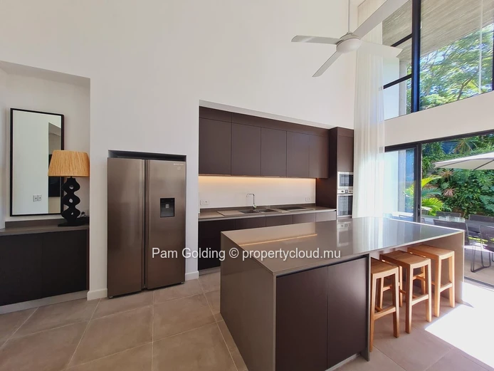 Appartement de 3 Chambres à Vendre à Pointe aux Canonniers | Marine Residences (Mandat exclusif)