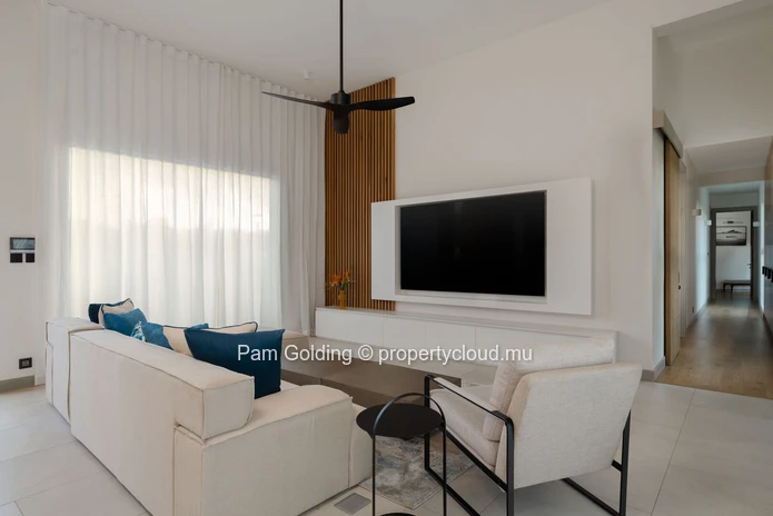 Luxury Villa for Sale in Anahita Mauritius | Golf View, Sea Access & Private Pool 