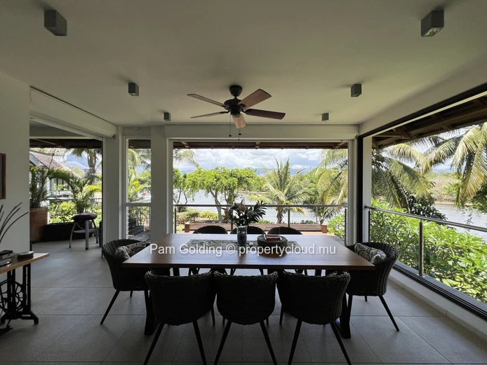 Riverside 4-Bedroom Penthouse in Tamarin – Exclusive Beach Access