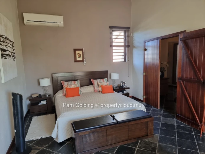 Here is a home that leaves the visitor in awe.  (Sole Mandate)