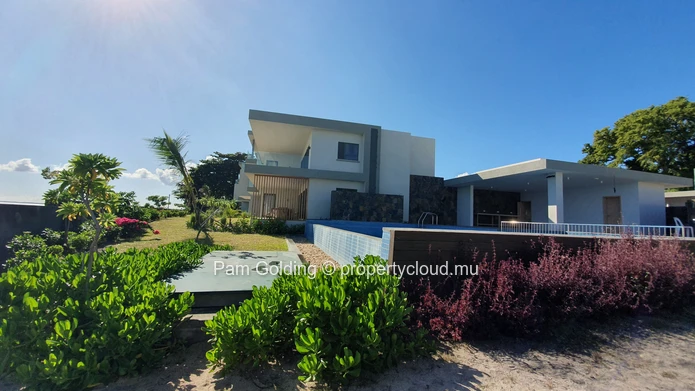 Stunning 3-Bedroom Beachfront  for sale.