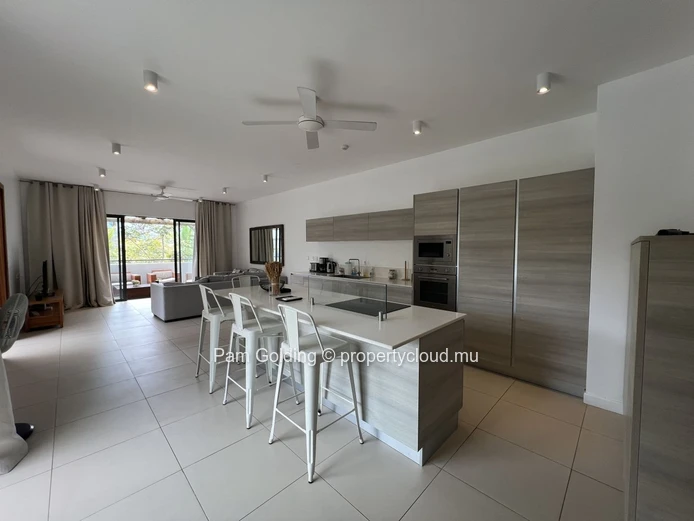 Appartement de Deux Chambres à La Balise Marina – Anneau Privé & Accès Direct à l’Océan