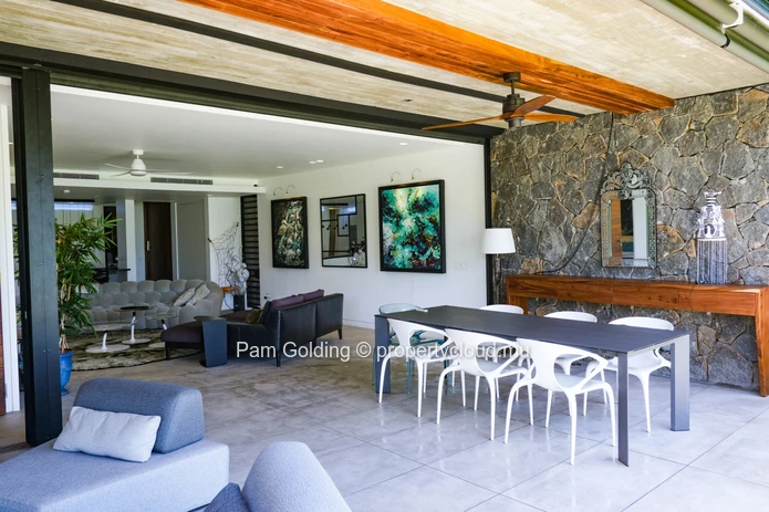 Appartement de 3 chambres en bord de mer à vendre à Pereybère – Erok Grand Baie, Île Maurice