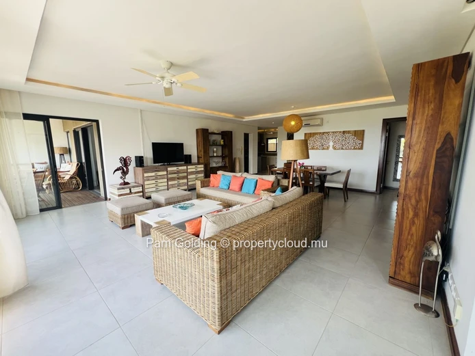 3-Bedroom Ensuite Apartment in Tamarin – Panoramic Ocean Views