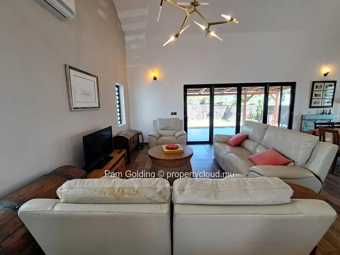 Balaclava - Maison à louer - Pam Golding Mauritius
