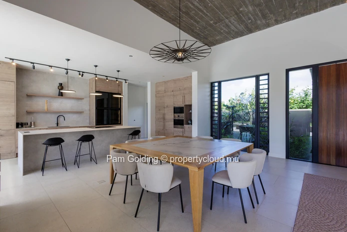 Contemporary 4-Bedroom Villa on a Golf Course with Pool | Anahita Golf & Spa Resort Mauritius